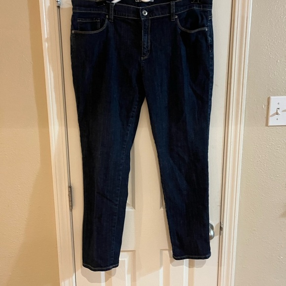 D. Jeans Women's Sz 16 Straight Leg Cotton Blend Denim Blue - Picture 2 of 5